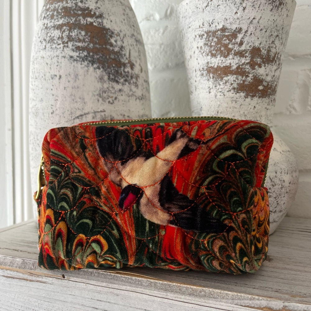 Powder Velvet Quilted Cosmetic Bag NWT Abstract Floral Boutique UK